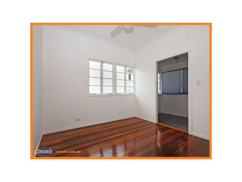 23 Blakeney St, Woody Point QLD 4019