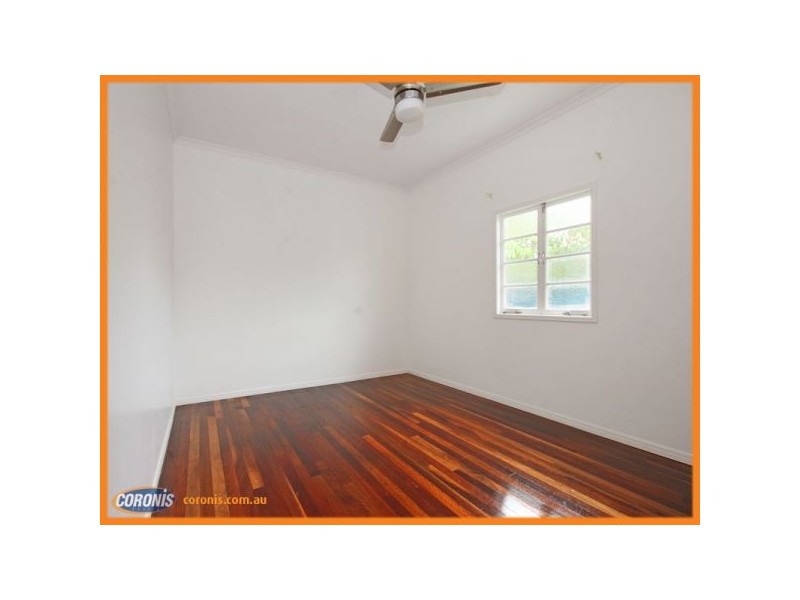 23 Blakeney St, Woody Point QLD 4019