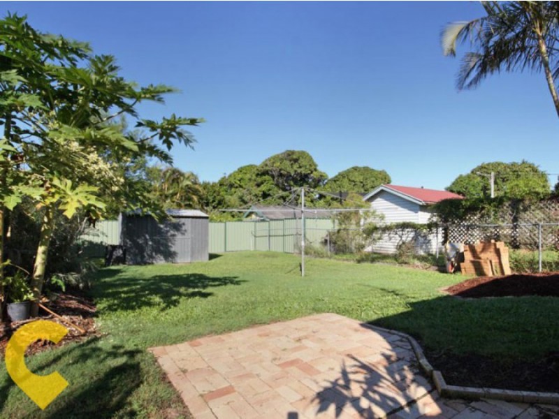 3 Davis Street, Redcliffe QLD 4020