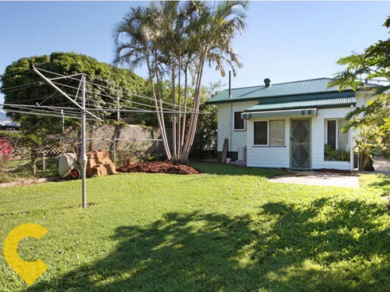 3 Davis Street, Redcliffe QLD 4020