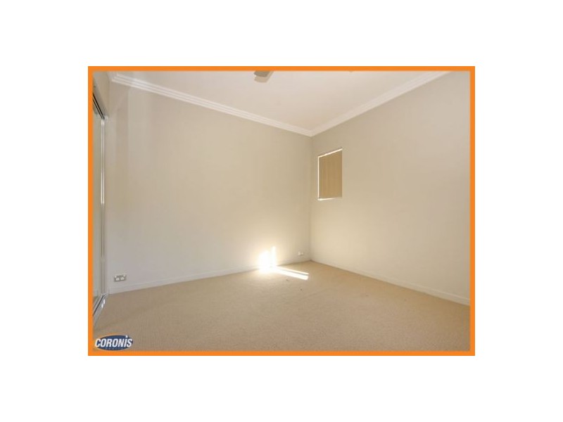 1/12  Portwood Street, Redcliffe QLD 4020