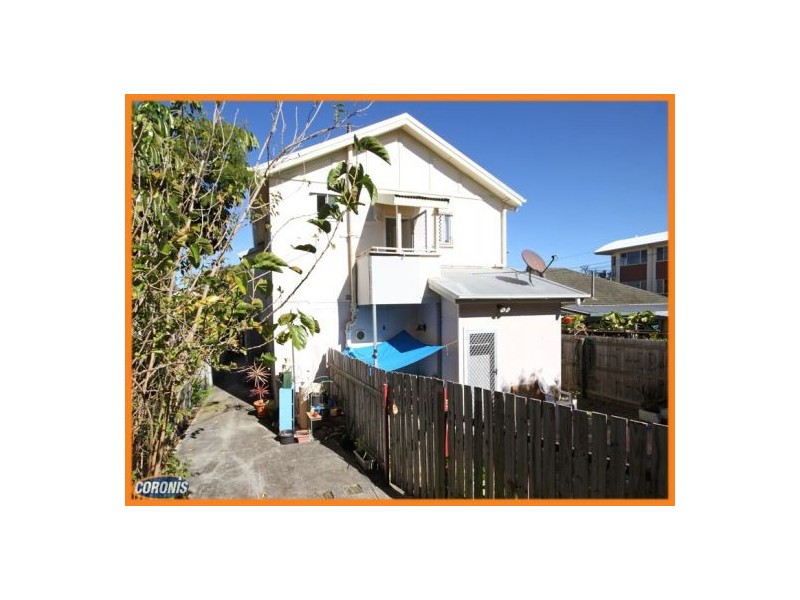 4 Caroline Street, Woody Point QLD 4019