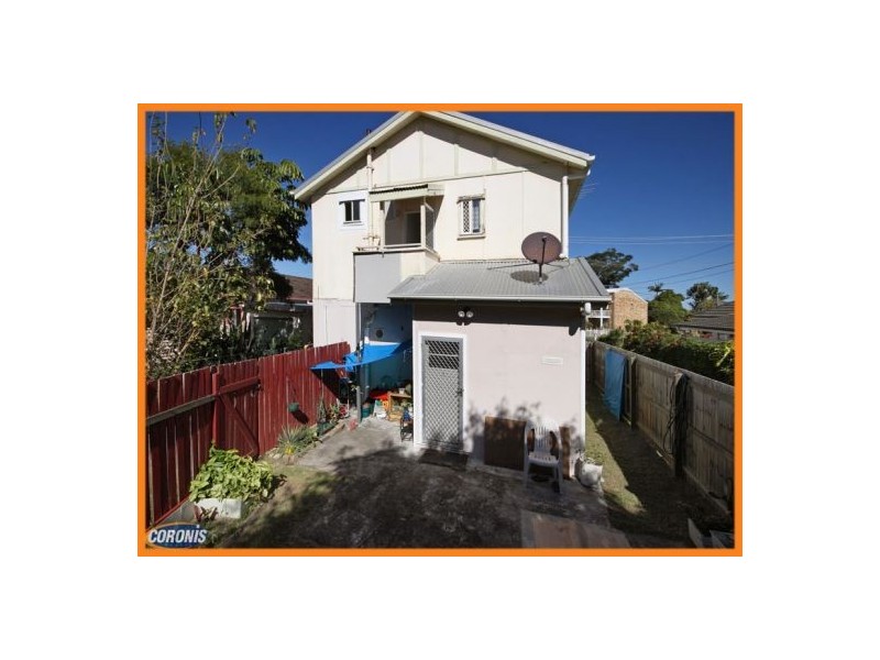 4 Caroline Street, Woody Point QLD 4019