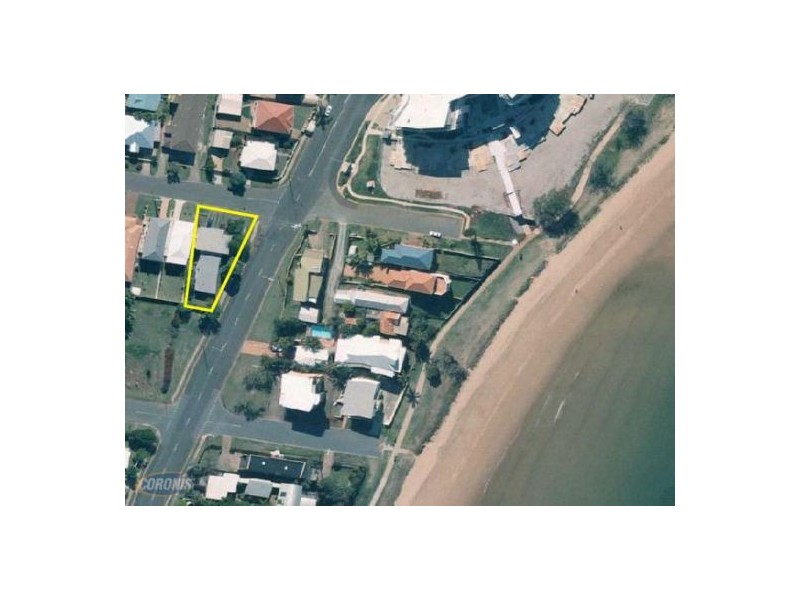 1/109 Prince Edward Parade, Scarborough QLD 4020
