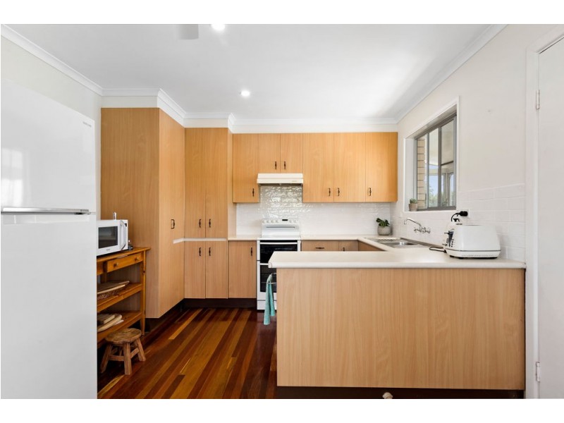 4 Cinnamon Court, Redcliffe QLD 4020