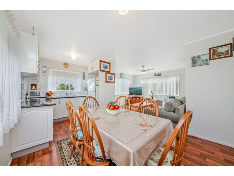 18 Gertrude Street, Redcliffe QLD 4020