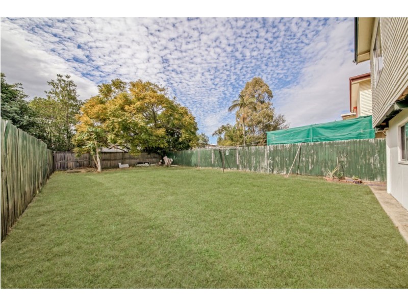 18 Gertrude Street, Redcliffe QLD 4020