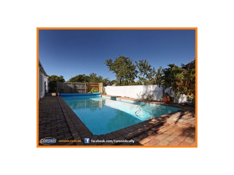 1/30 King Street, Woody Point QLD 4019