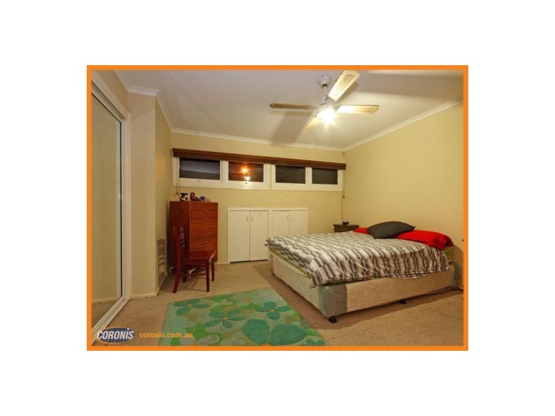 1/30 King Street, Woody Point QLD 4019