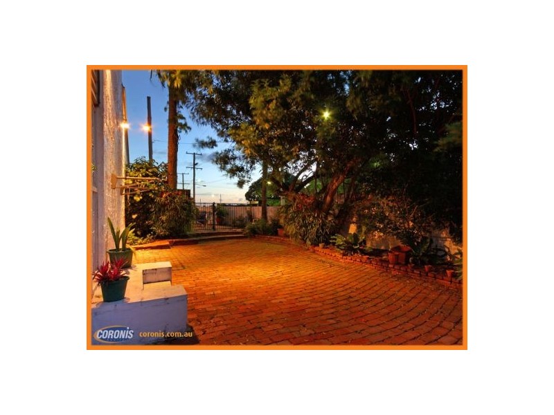 1/30 King Street, Woody Point QLD 4019