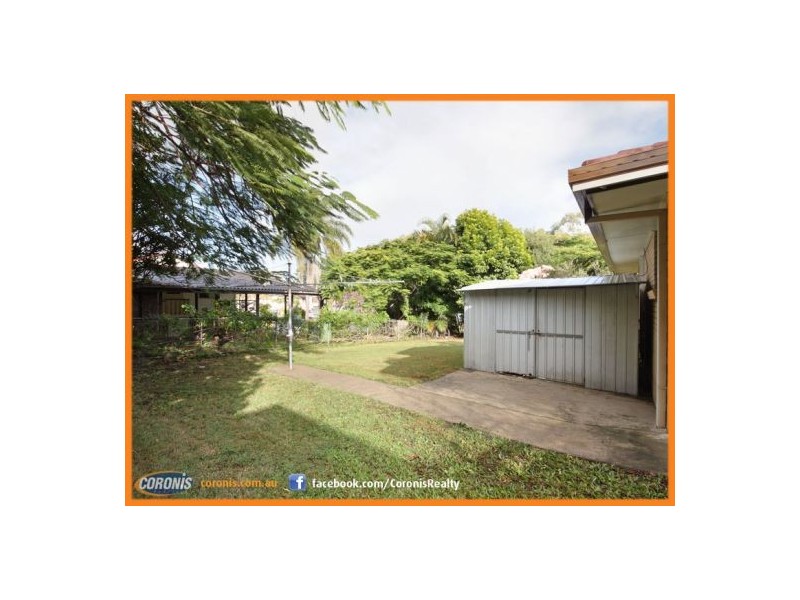 1 Pownall Crescent, Margate QLD 4019