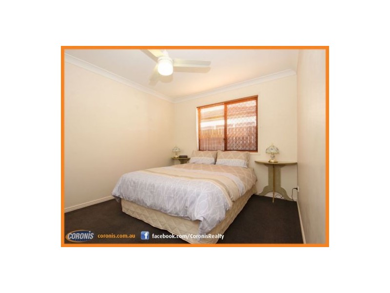 17 Walsh Street, Scarborough QLD 4020