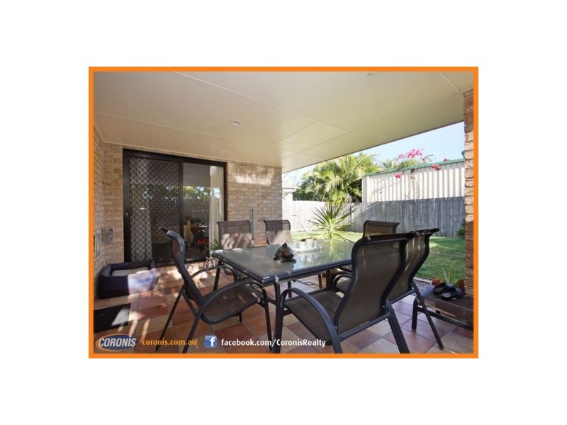17 Walsh Street, Scarborough QLD 4020