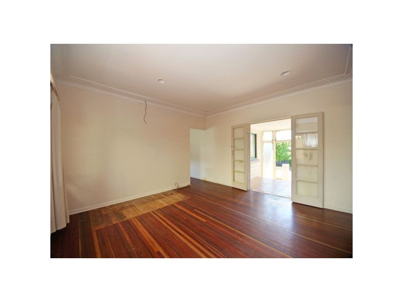 36 Deans Street, Clontarf QLD 4019