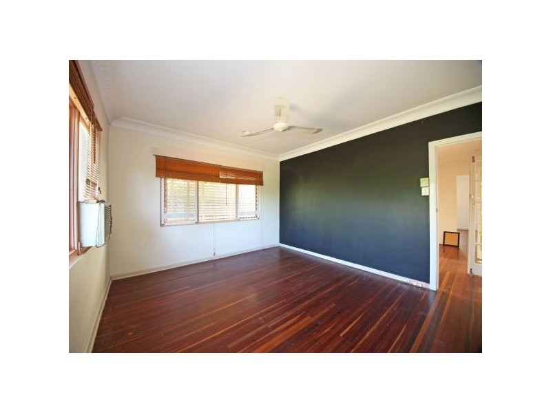 36 Deans Street, Clontarf QLD 4019