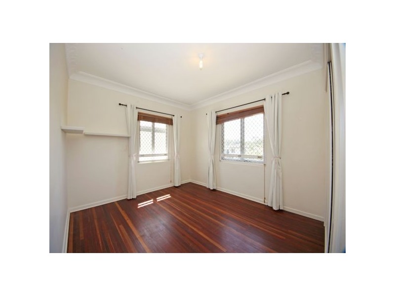 36 Deans Street, Clontarf QLD 4019