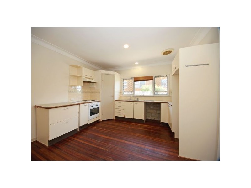 36 Deans Street, Clontarf QLD 4019