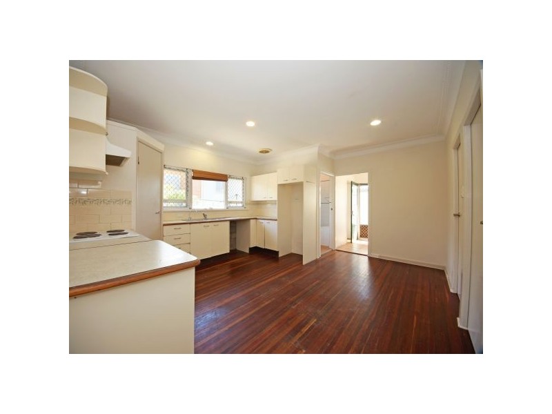 36 Deans Street, Clontarf QLD 4019