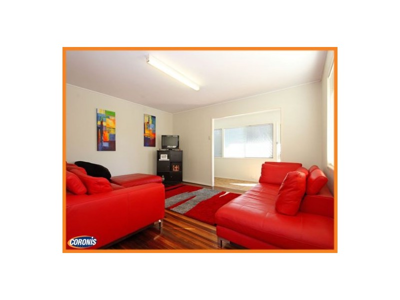 7 Wendy Crescent, Clontarf QLD 4019