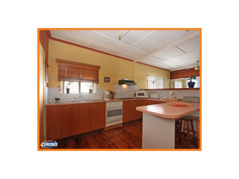 18 Bell Street, Woody Point QLD 4019