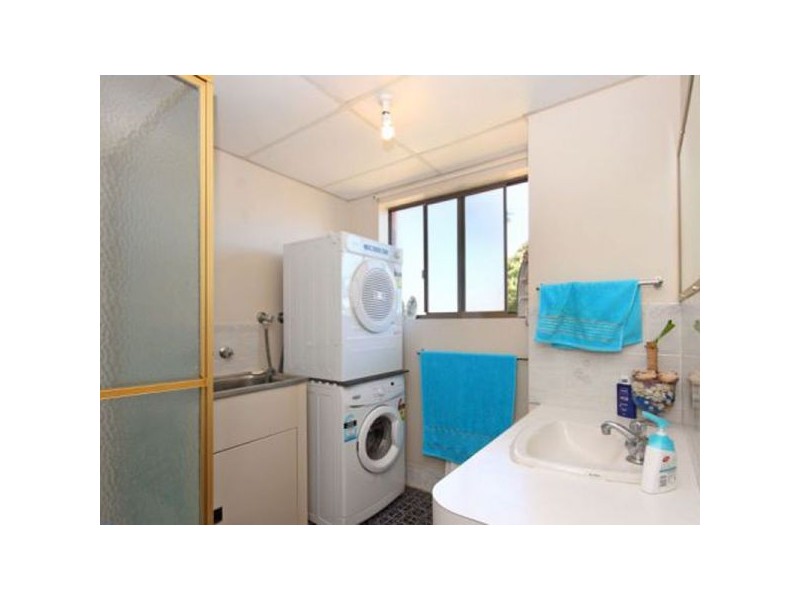 3/59 Prince Edward Parade, Redcliffe QLD 4020