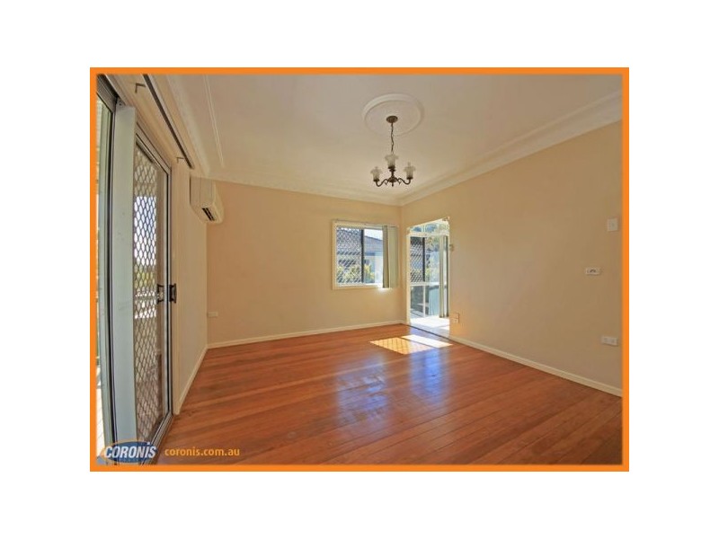 22 Seaville Avenue, Scarborough QLD 4020