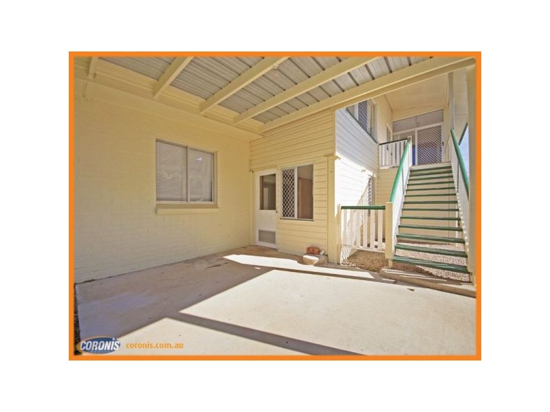 22 Seaville Avenue, Scarborough QLD 4020