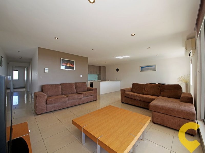 33/83 Marine Parade, Redcliffe QLD 4020