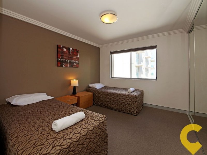 33/83 Marine Parade, Redcliffe QLD 4020