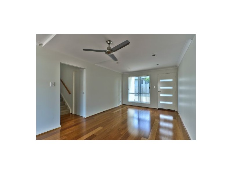 4/178 Prince Edward Parade, Scarborough QLD 4020