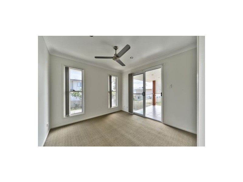 4/178 Prince Edward Parade, Scarborough QLD 4020