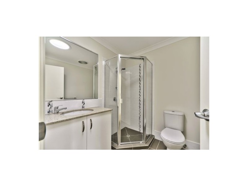 4/178 Prince Edward Parade, Scarborough QLD 4020