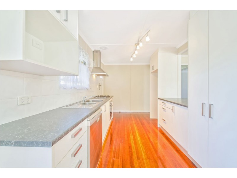 28 Windsor Street, Margate QLD 4019