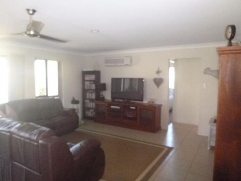 40 Kooyalee Street, Deception Bay QLD 4508