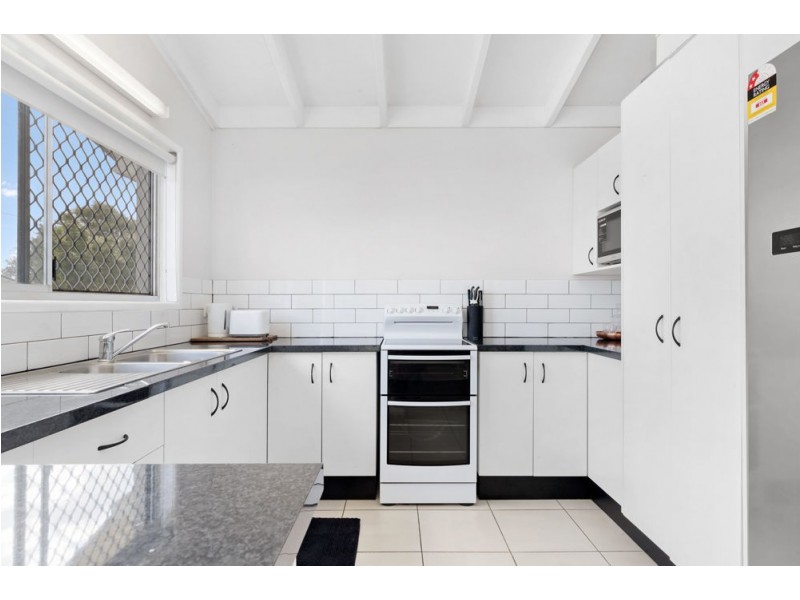 6 Amersham Street, Kippa-ring QLD 4021