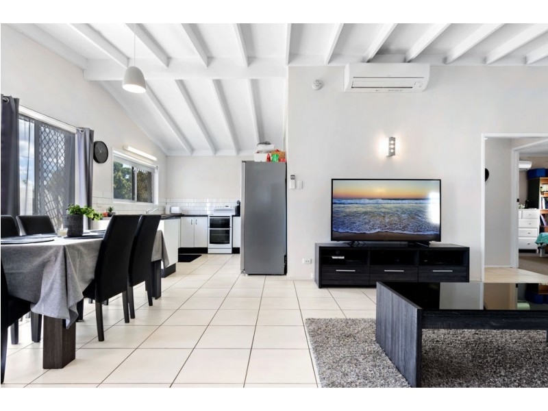 6 Amersham Street, Kippa-ring QLD 4021