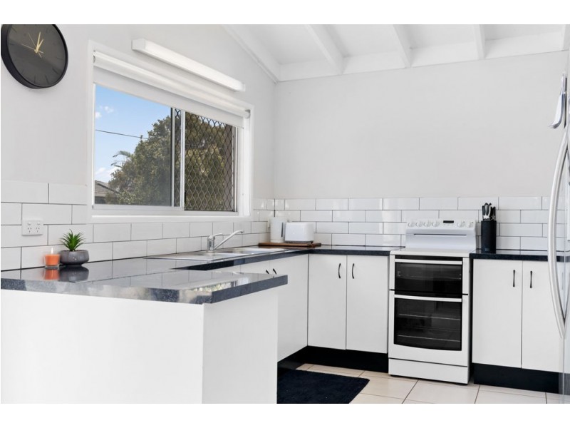 6 Amersham Street, Kippa-ring QLD 4021