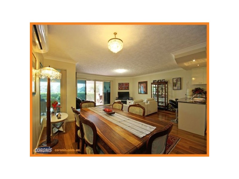 1/55 Landsborough Avenue, Scarborough QLD 4020