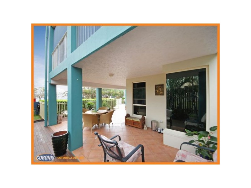 1/55 Landsborough Avenue, Scarborough QLD 4020