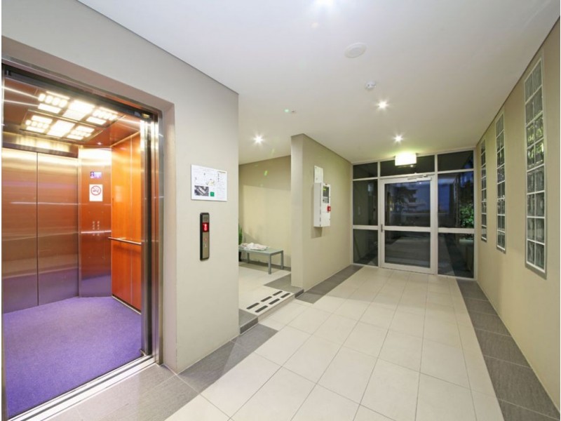 19/75 Sutton Street, Redcliffe QLD 4020