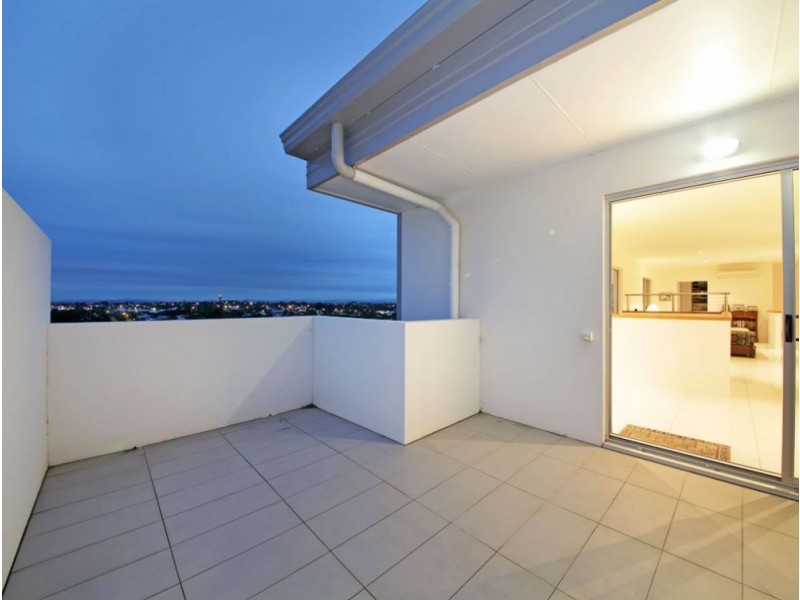 19/75 Sutton Street, Redcliffe QLD 4020