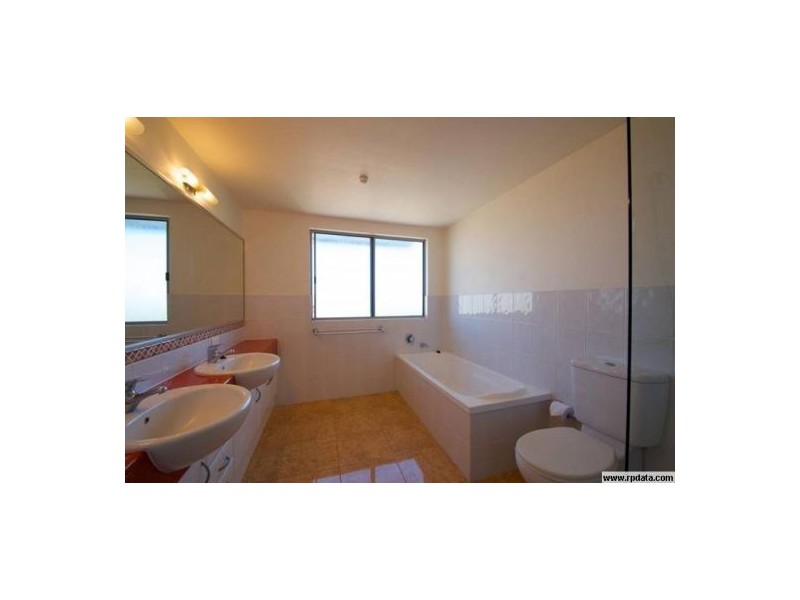 8/109 Landsborough Avenue, Scarborough QLD 4020