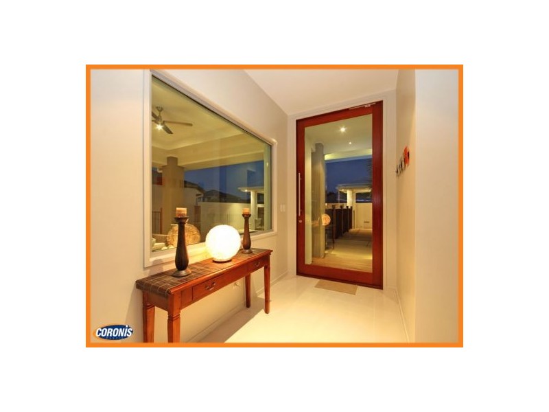 7 Freya Court, Newport QLD 4020