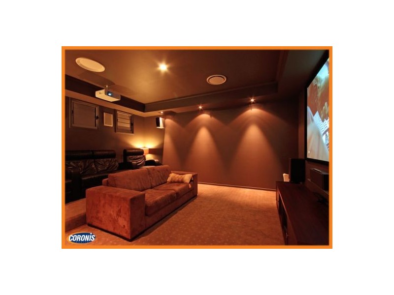 7 Freya Court, Newport QLD 4020