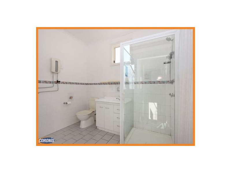 6 Caroline Street, Woody Point QLD 4019