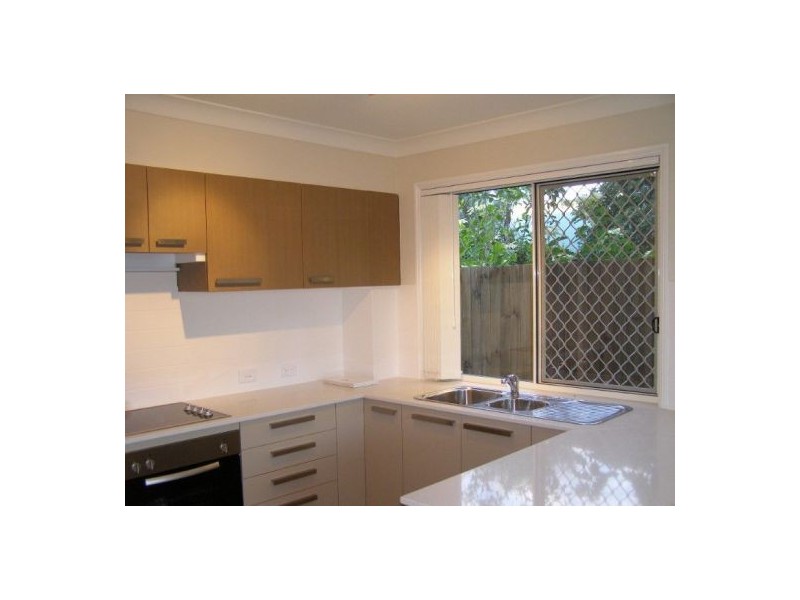 5/7 Warde Street, Scarborough QLD 4020