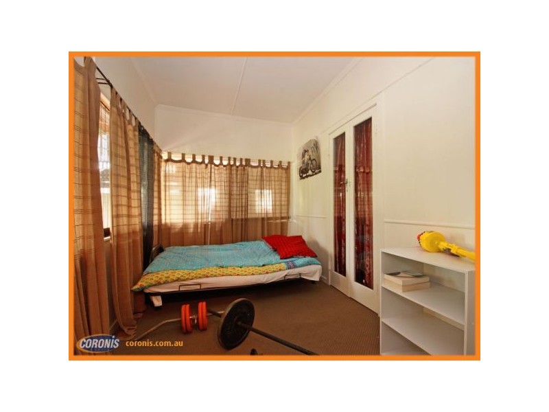 12 Silcock Street, Clontarf QLD 4019