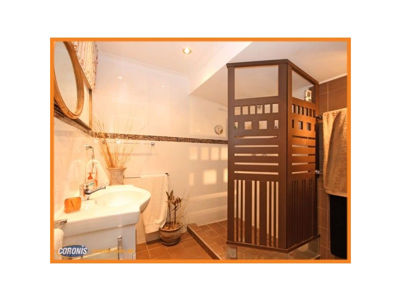 12 Silcock Street, Clontarf QLD 4019