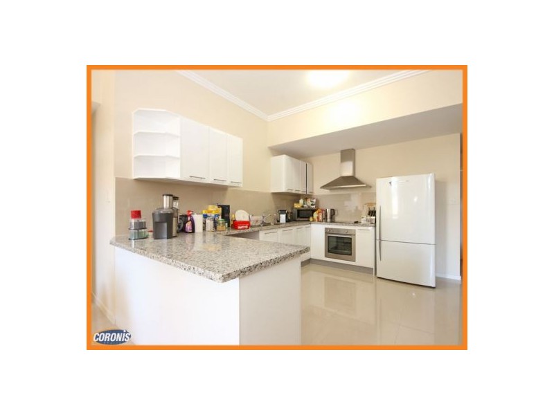 4/32 Rock Street, Scarborough QLD 4020