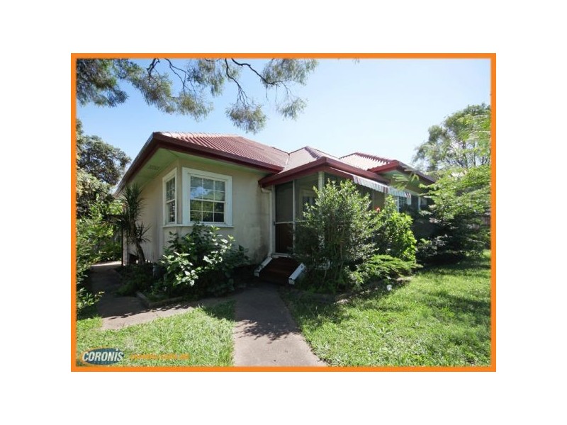 103 Oxley Avenue, Woody Point QLD 4019